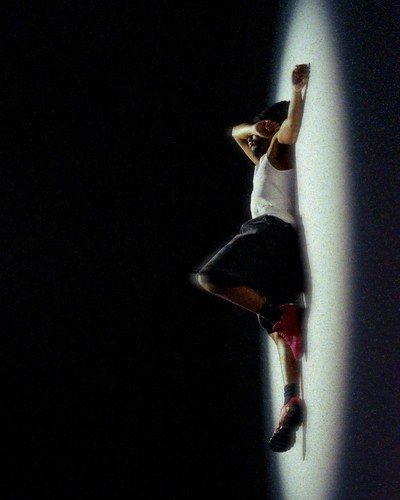 Nike DN8 Hyper Pink Campaign - © Chapters