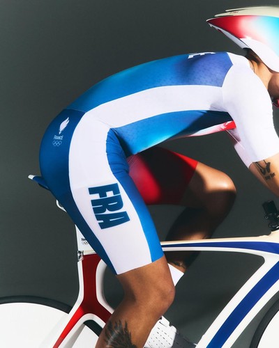 LE COQ SPORTIF - © Chapters