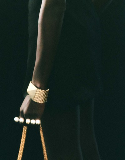 Valentino backstage - © Chapters