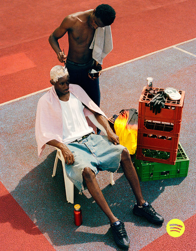 SPOTIFY FAN LIFE 2 - © Chapters