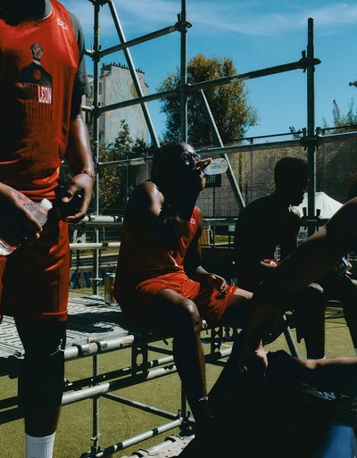 NIKE CARTE BLANCHE - © Chapters